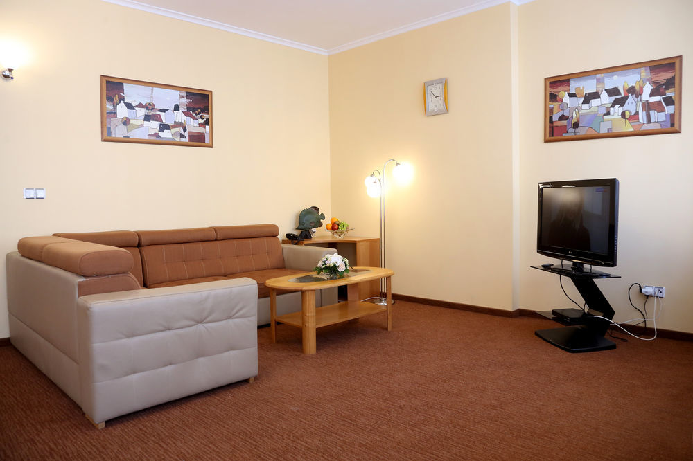 Riverside Apartments Thalia カルロヴィ・ヴァリ エクステリア 写真